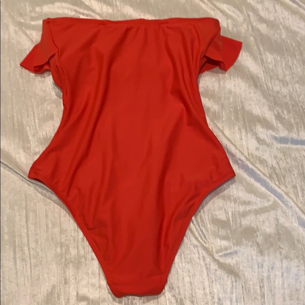 Bathing suit - Picture 3 of 3